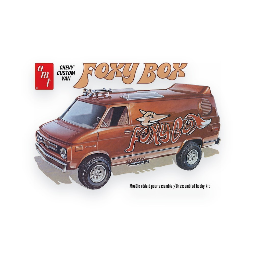 AMT 1975 Chevy Van Foxy Box, 1:25 Plastic Model Kit