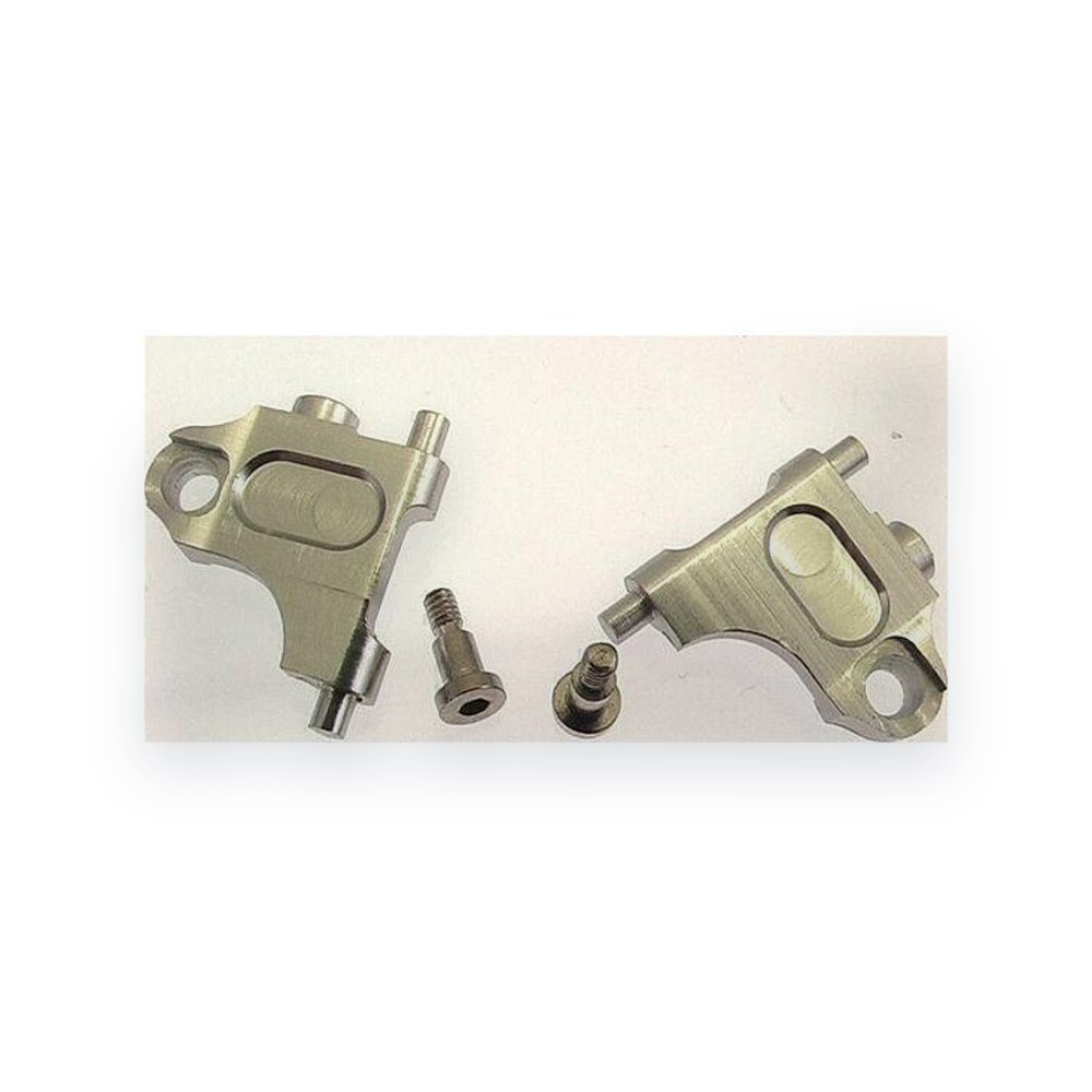 Hot Racing Aluminum Front Arm Kit, Silver