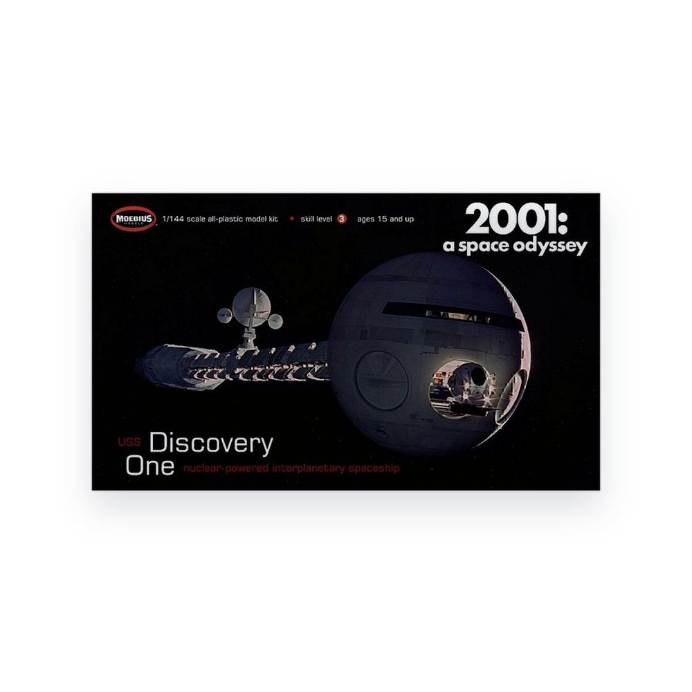 Moebius Models 2001 Discovery, 1/144