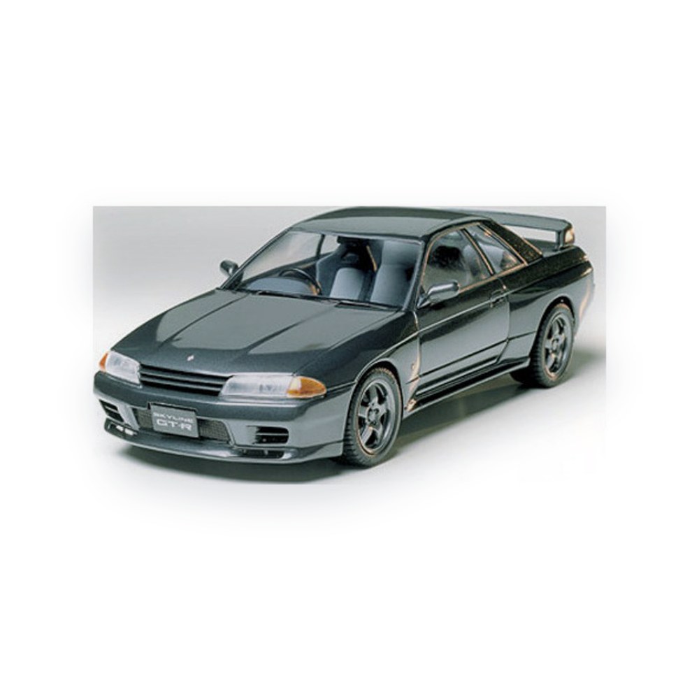 Tamiya 1/24 Nissan Skyline GTR, Plastic Model Kit