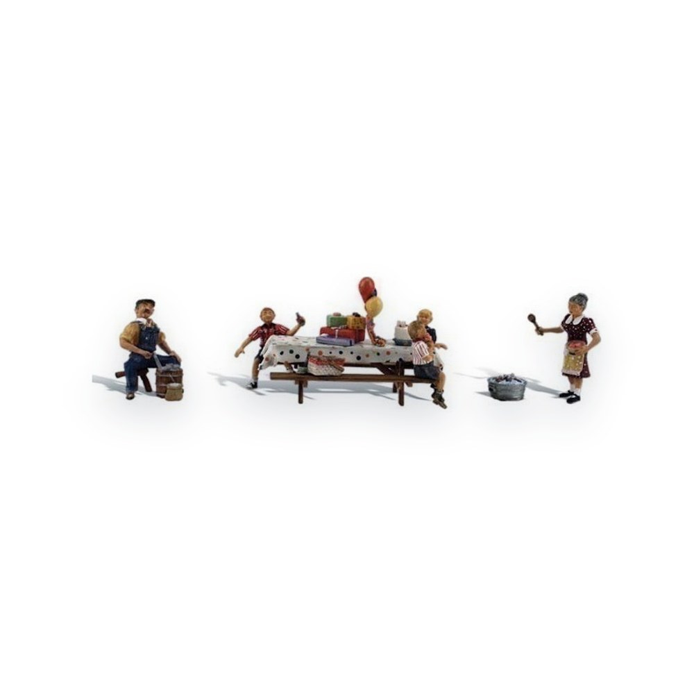 Woodland Scenics HO Scale Backyard Birthday