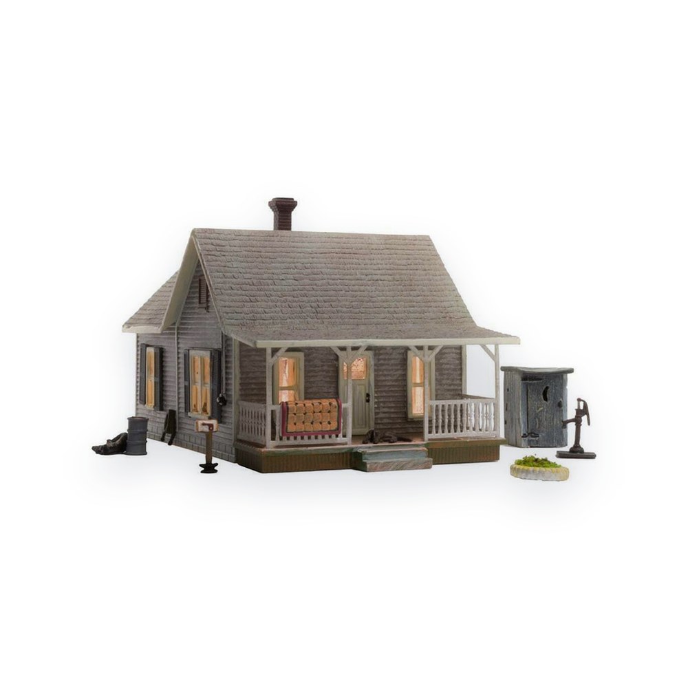 Woodland Scenics HO Scale Old Homestead, Built-Up