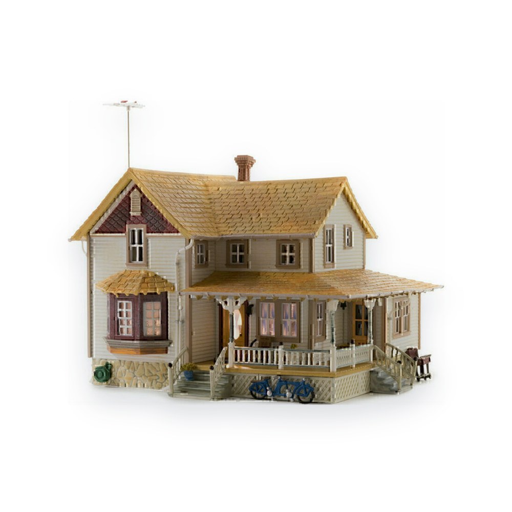 Woodland Scenics HO Scale Corner Porch House, Built-Up