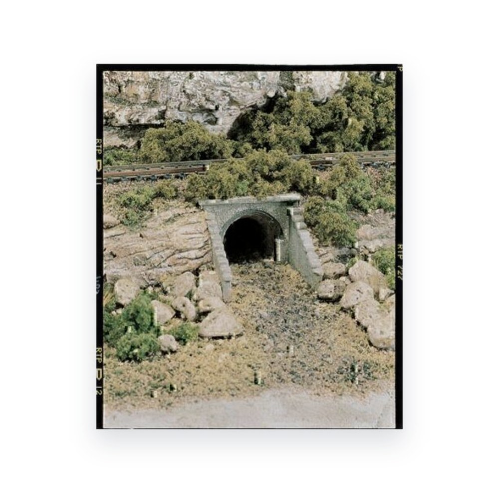 Woodland Scenics HO Culvert, Masonry Arch, 2